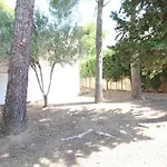 Espaciosa Con Jardin Cerca De La Playa - Es-228-168 *